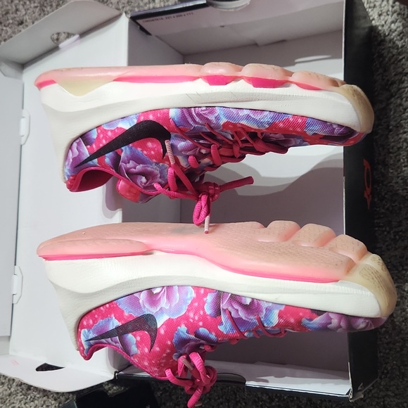 KD 8 Aunt Pearl Sneaker - Picture 6 of 9